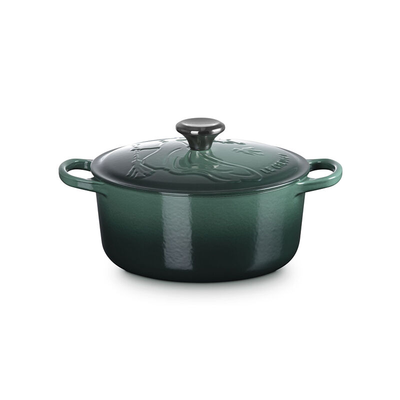 Wicked Collection Elphaba Embossed Signature Round Dutch Oven | Le