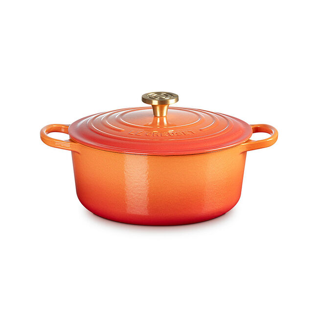 Signature Round Dutch Oven with Crucible Knob, view 2