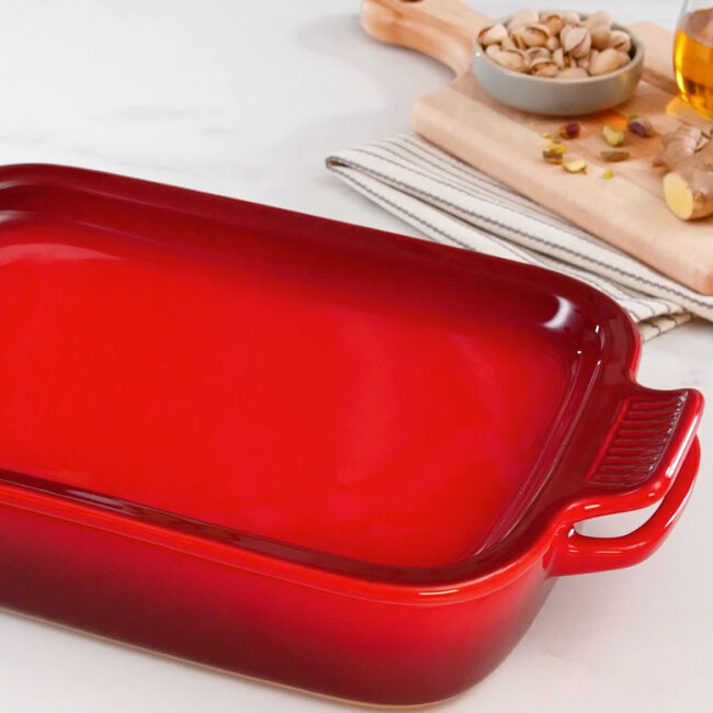 Le Creuset Heritage Covered Rectangular Stoneware Cream Ceramic Baking Dish  with Lid + Reviews