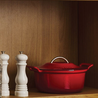 Modern Heritage Round Dutch Oven