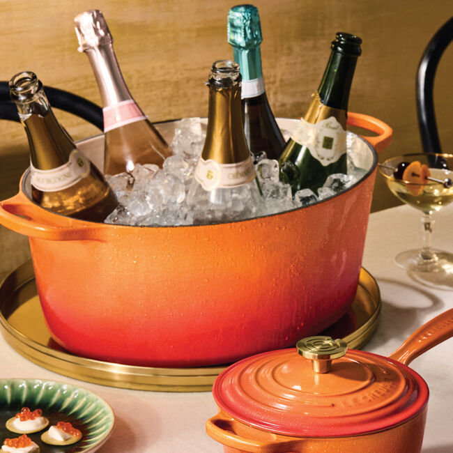 Signature Oval Dutch Oven with Crucible Knob, view 3