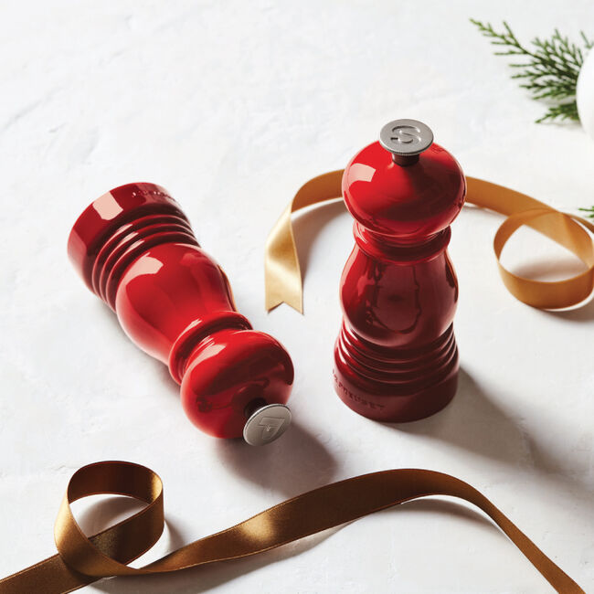Petite Salt and Pepper Mill Set Le Creuset® Official Site