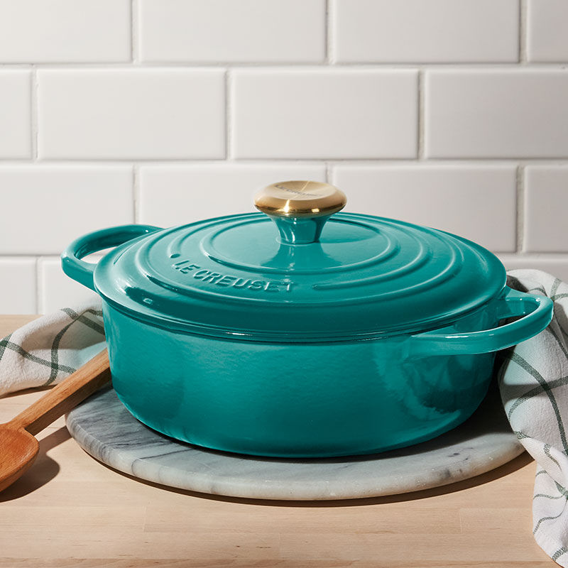 LE CREUSET ライトグリーン 30cm Signature Round Wide Oven | Le Creuset®