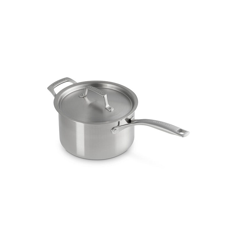 Le Creuset Essential Saucepan