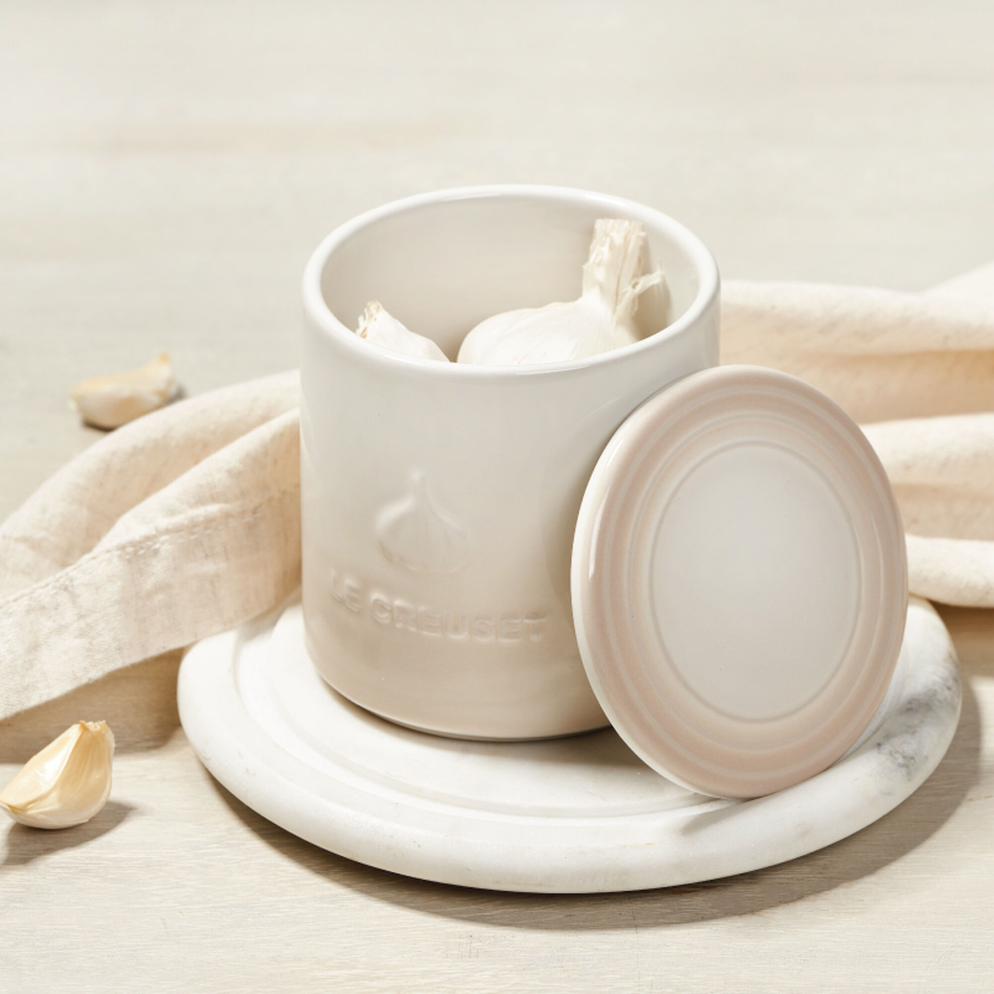 Signature Garlic Keeper - Meringue