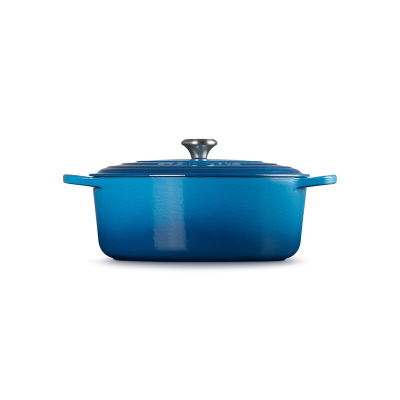 Signature Oval Dutch Oven | Le Creuset®