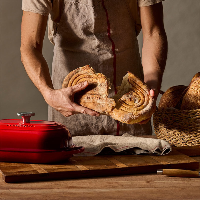Signature Oval Bread Oven | Le Creuset®