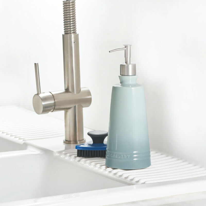 Le Creuset Stoneware Signature Soap Dispenser – Cerise - Thumbnail 4