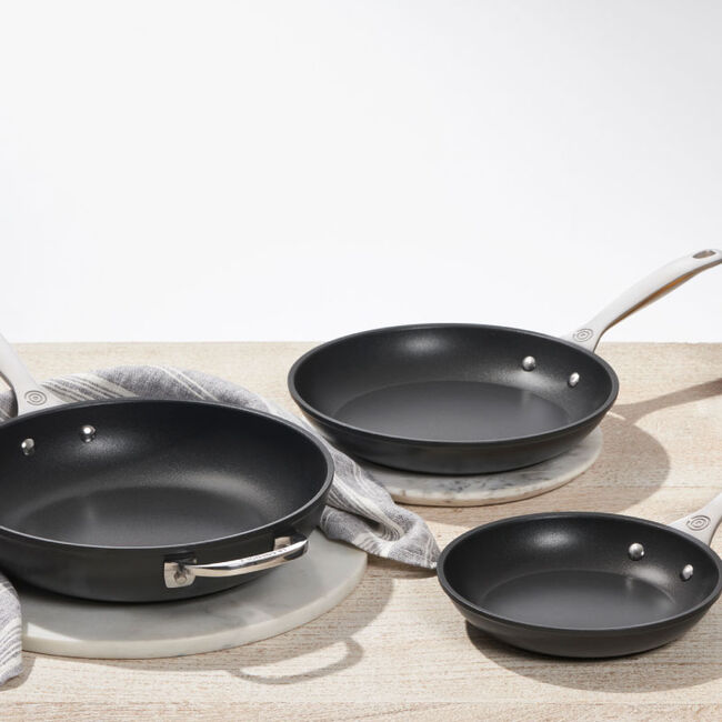 Toughened Non-stick PRO 3-Piece Fry Pan Set, view 1