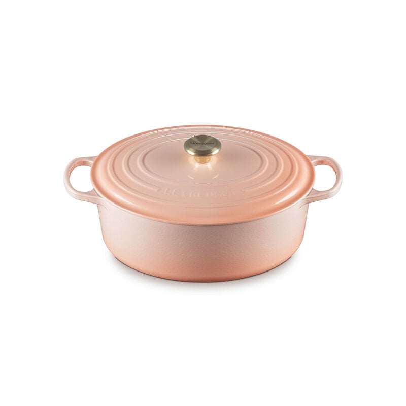 Signature Oval Dutch Oven | Le Creuset®