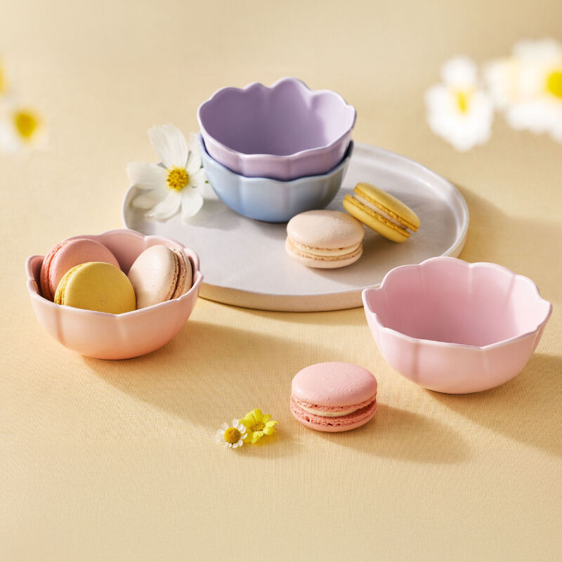 Petal Mini Bowls, Set of 4 | Le Creuset®