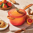 Signature Round Saucepan with Crucible Knob