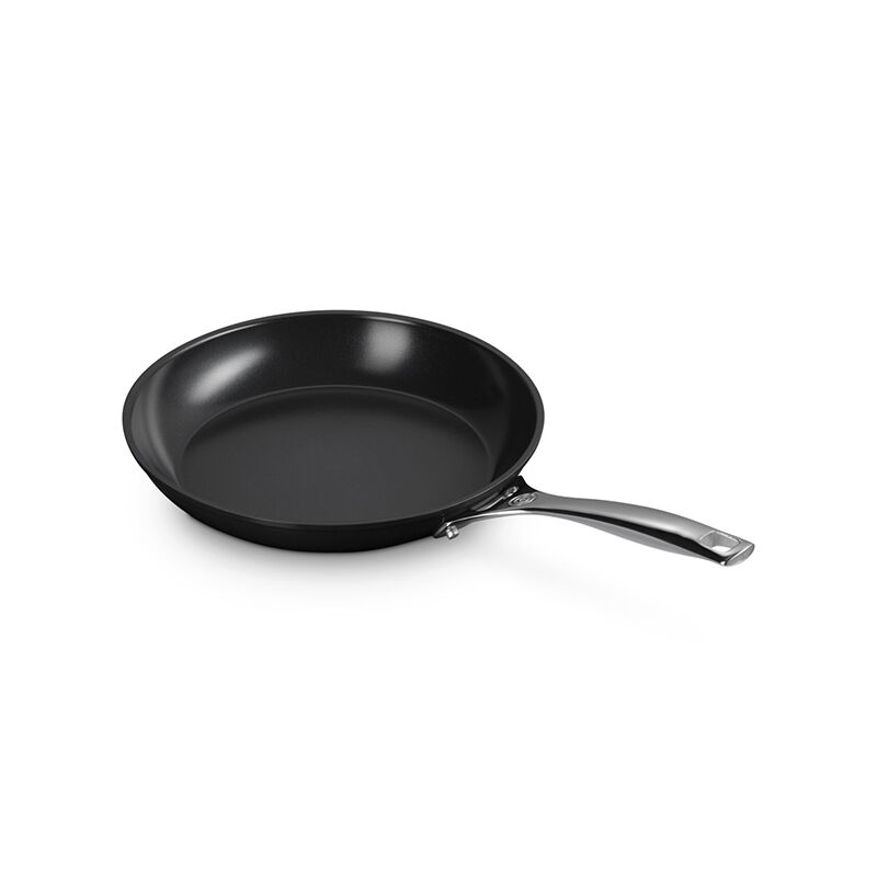 Essential Non-stick Ceramic Fry Pan | Le Creuset®