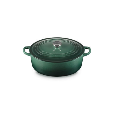 Traditional Oval Dutch Oven