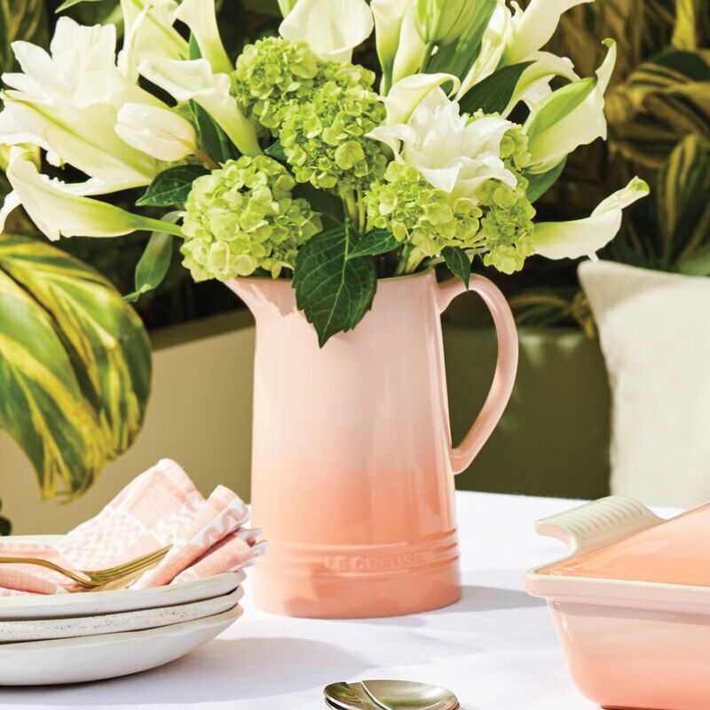 Signature Pitcher | Le Creuset®