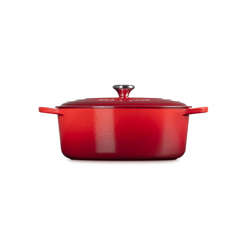 Signature Oval Dutch Oven | Le Creuset®