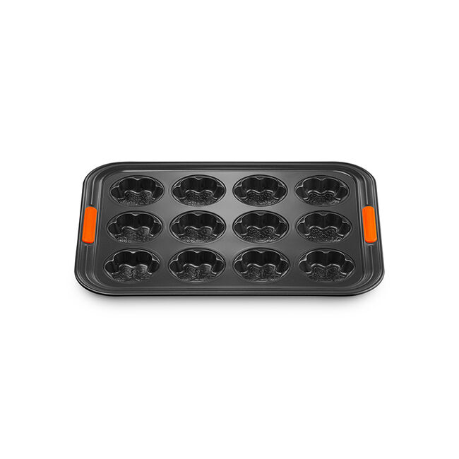 Non-stick Metal Bakeware 12-Cup Snowflake Cakelet Pan, view 4