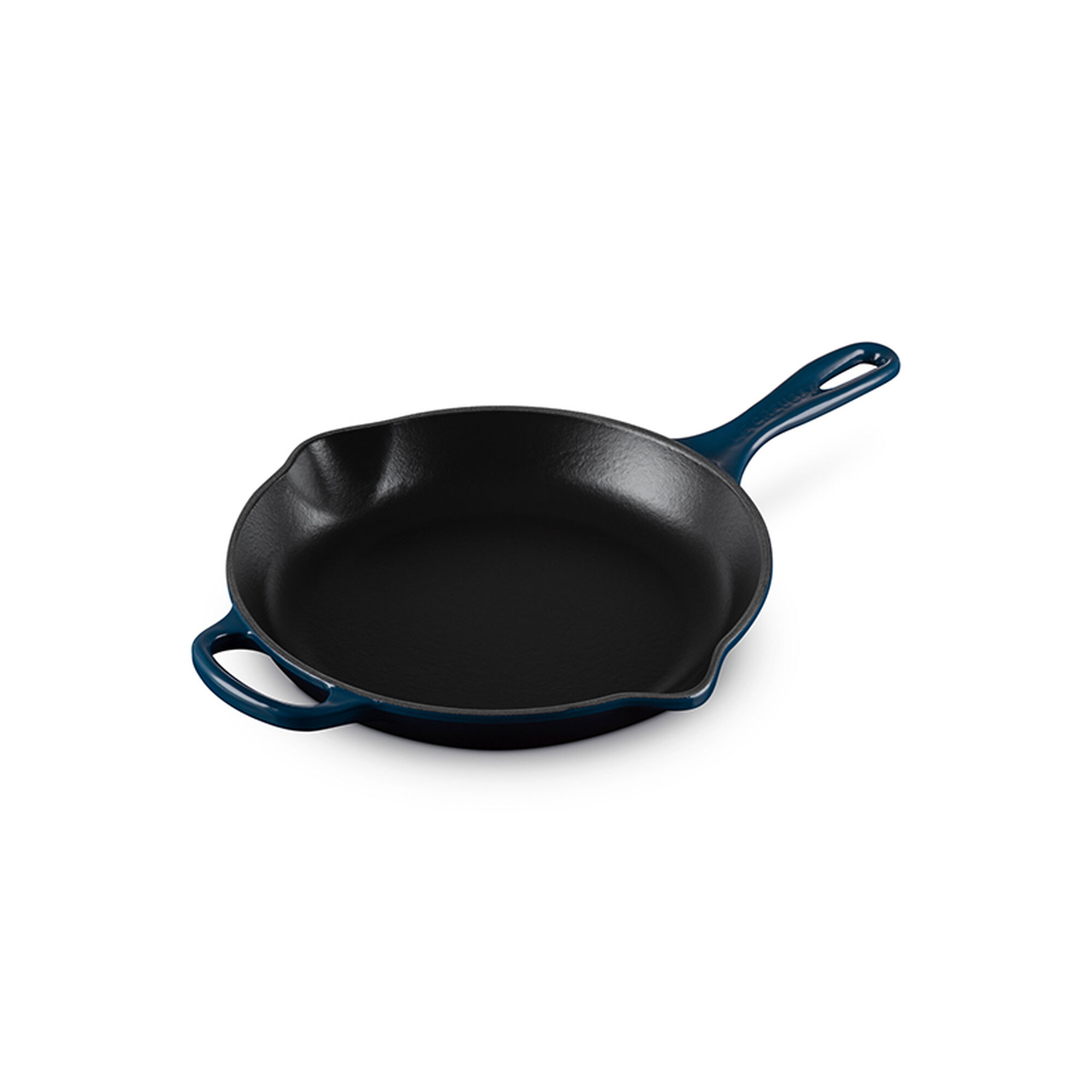 Le Crueset Signature Skillet: Color - Nuit