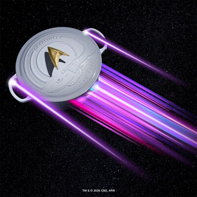 Star Trek Collection Enterprise Round Dutch Oven with Starfleet Delta Knob