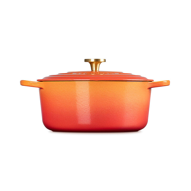 Signature Round Dutch Oven with Crucible Knob | Le Creuset®