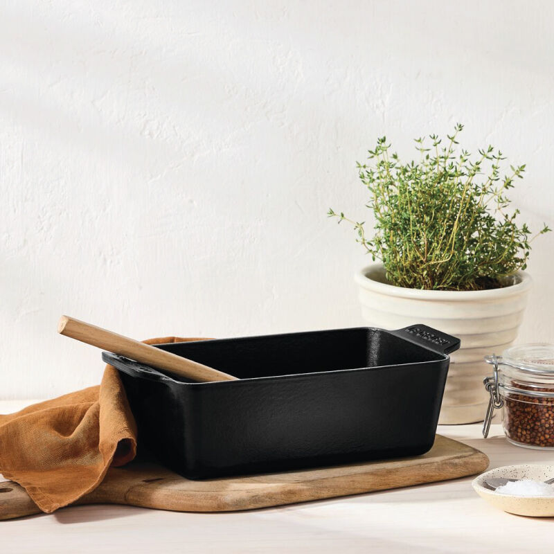 ルクルーゼ　ローフパン Amazon.com: Le Creuset Enameled Cast Iron Signature Loaf Pan