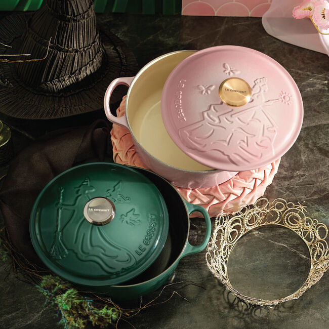 Wicked Collection Glinda Embossed Signature Round Dutch Oven, view 3