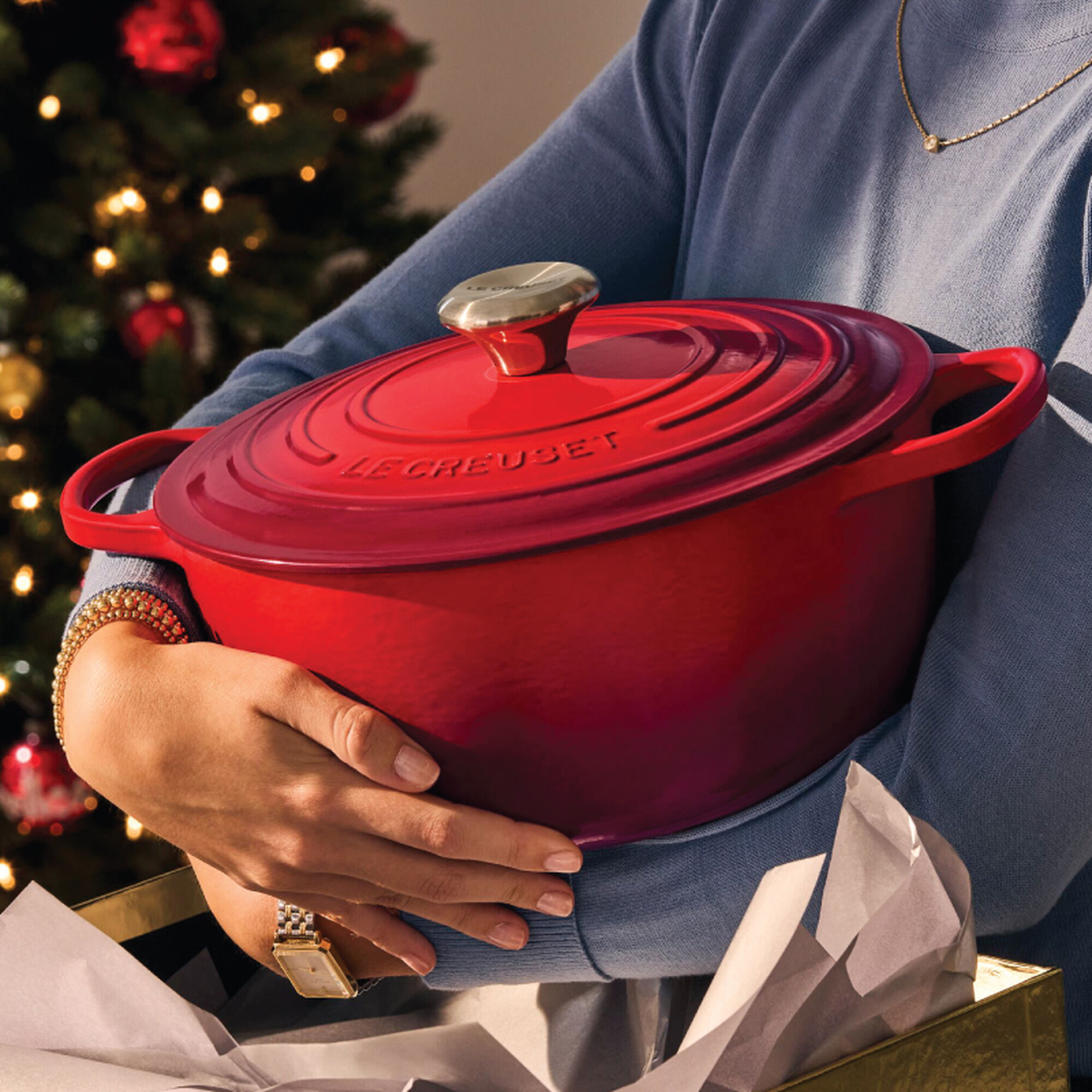 Le Creuset - Signature Round Dutch Oven - Cerise, 5 1/2 qt.