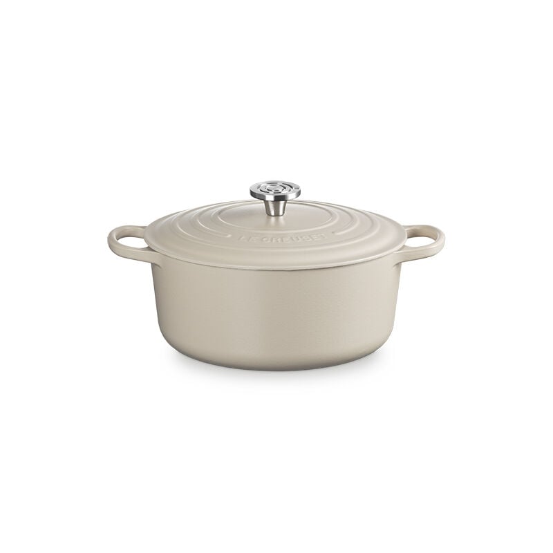 Signature Round Dutch Oven | Le Creuset®