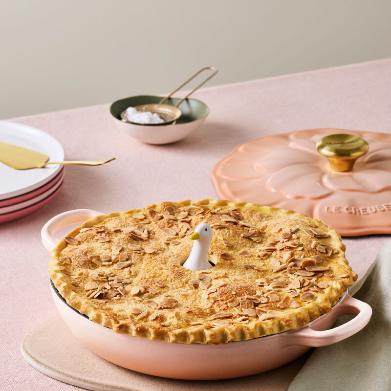 Signature Petal Braiser | Le Creuset®