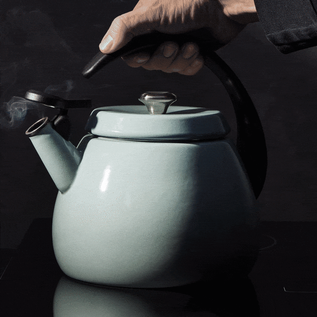 Cloche Kettle, view 3