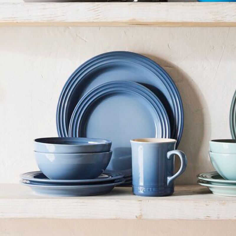 Vancouver 16-Piece Dinnerware Set | Le Creuset®