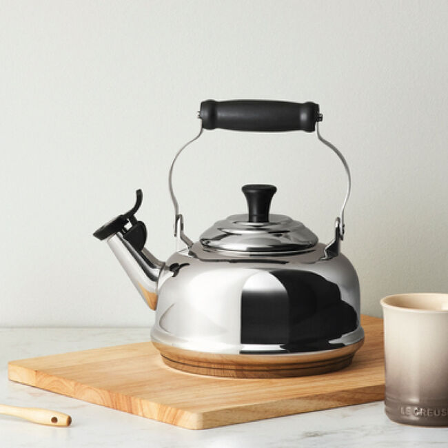 Stainless Steel Classic Whistling Kettle