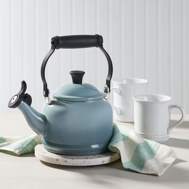 Demi Kettle | Le Creuset® Official Site