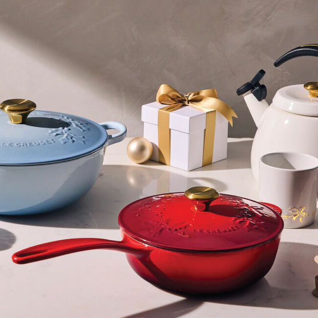 Holly Collection Traditional Round Saucier, view 2