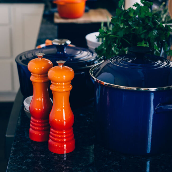 Acrylic Classic Salt and Pepper Mill Set Le Creuset®