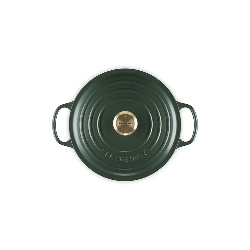 Signature Round Dutch Oven | Le Creuset®