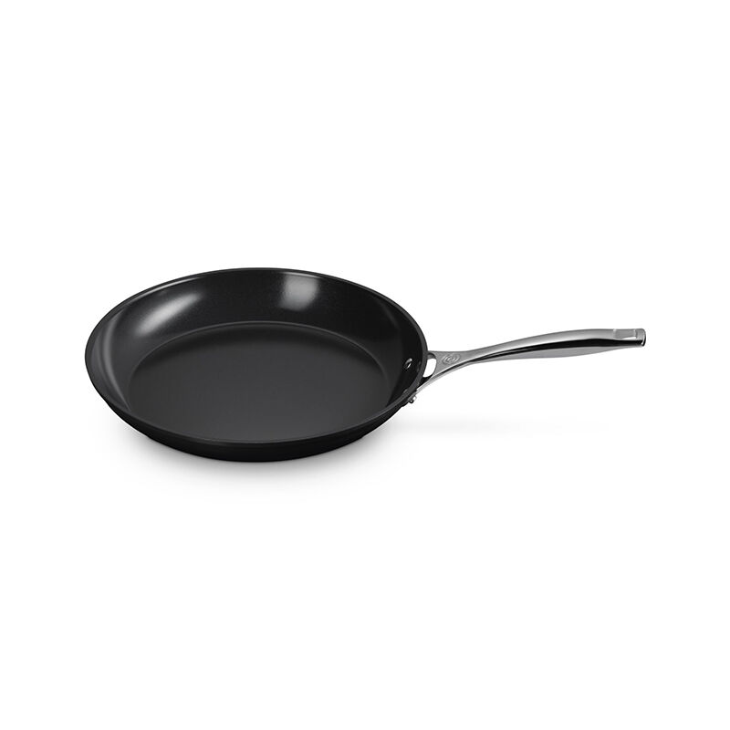 Essential Non-stick Ceramic Fry Pan | Le Creuset®
