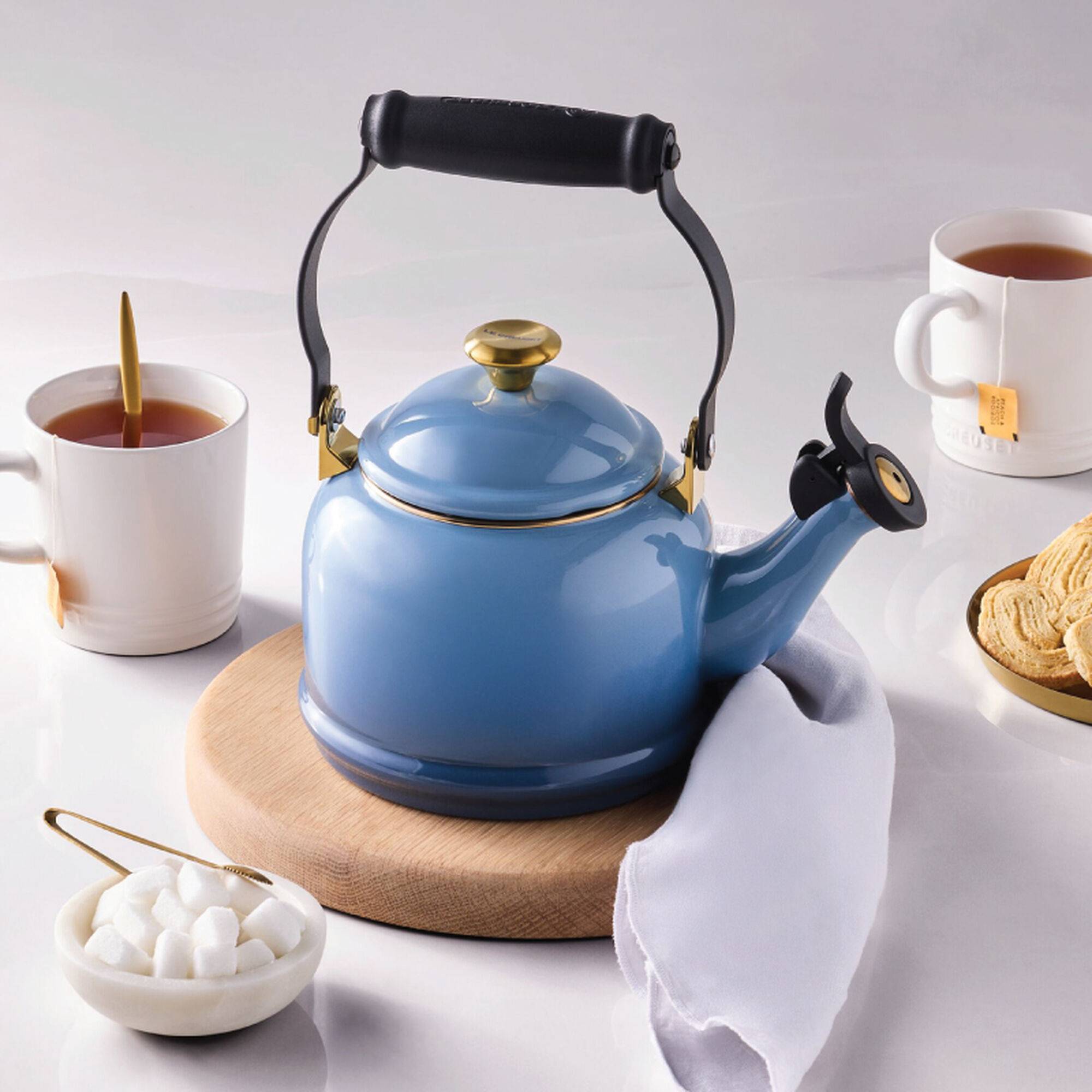 Demi Kettle - Chambray