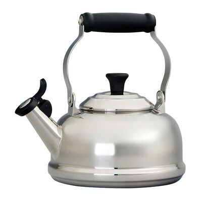 Tea Kettles, Whistling Kettles Shop | Le CreusetÂ® Official Site