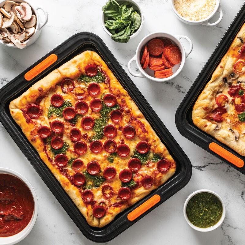 Non-stick Metal Bakeware Sheet Pan | Le Creuset®