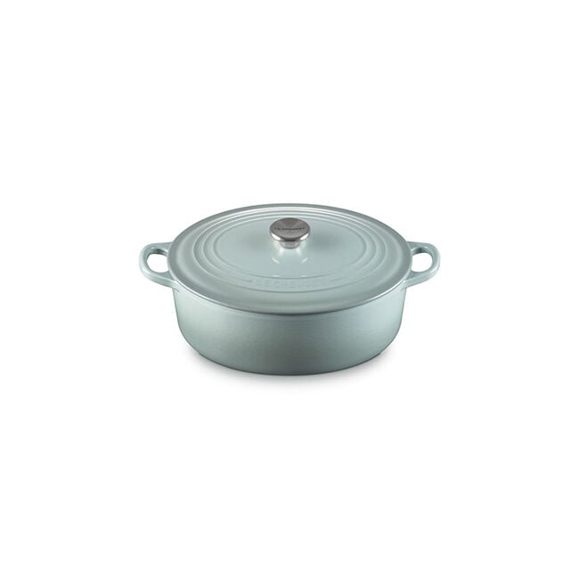 Traditional Oval Dutch Oven, view 2