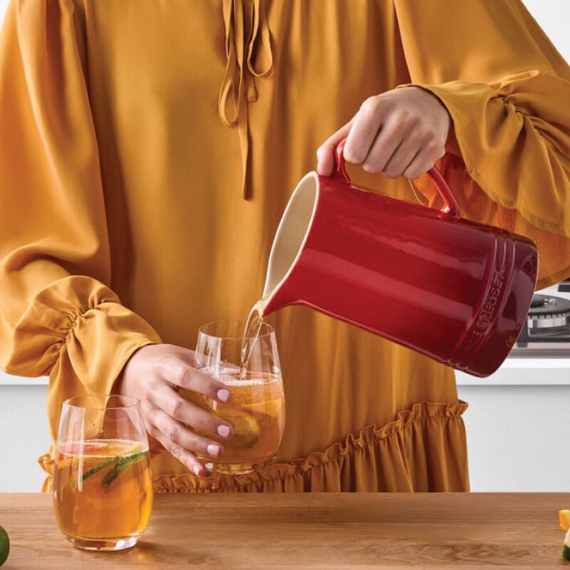 Signature Pitcher | Le Creuset®