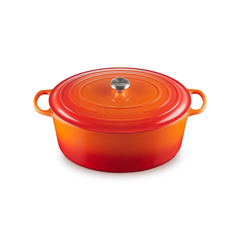 Signature Oval Dutch Oven | Le Creuset®