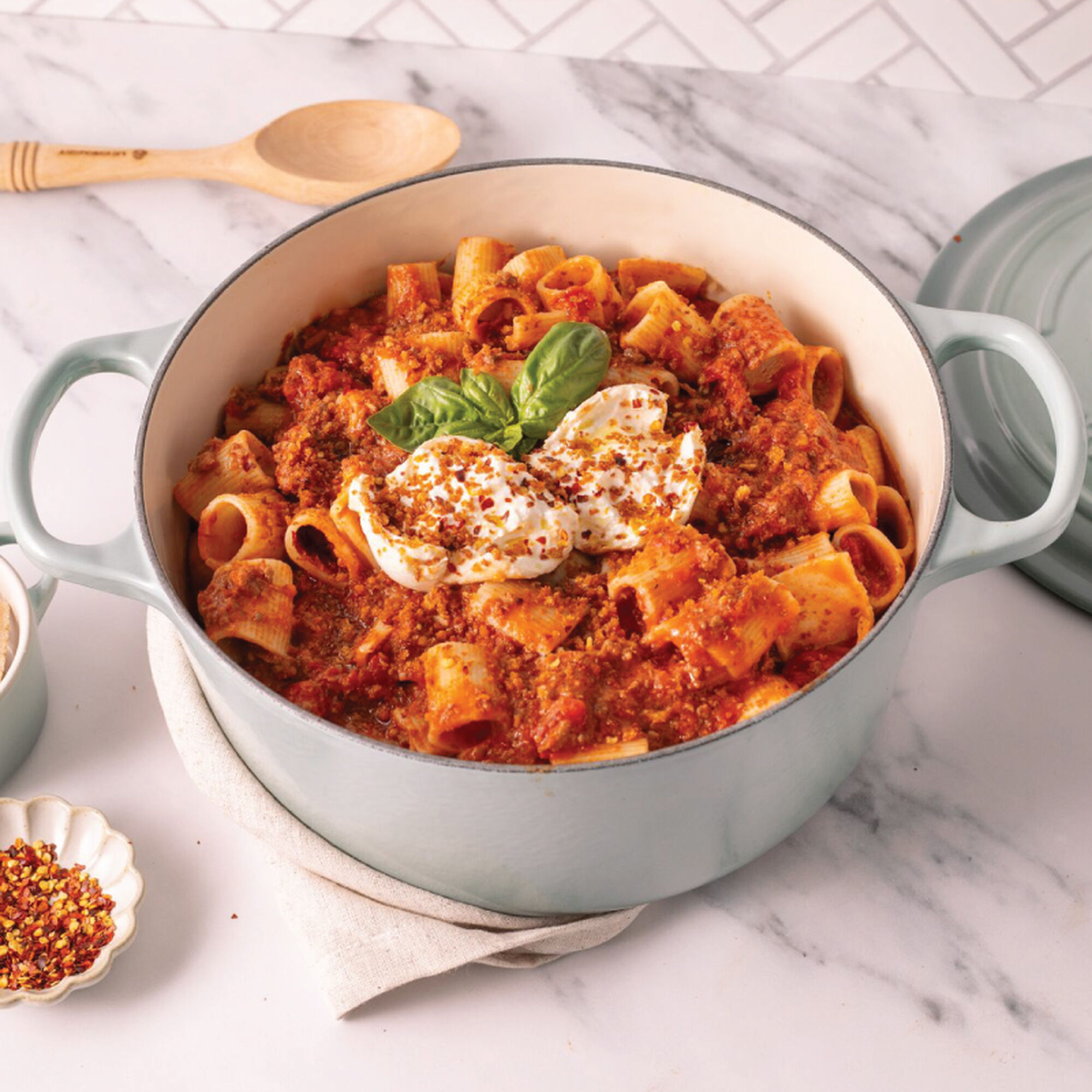 Signature Round Dutch Oven - Sea Salt, 5 1/2 qt.