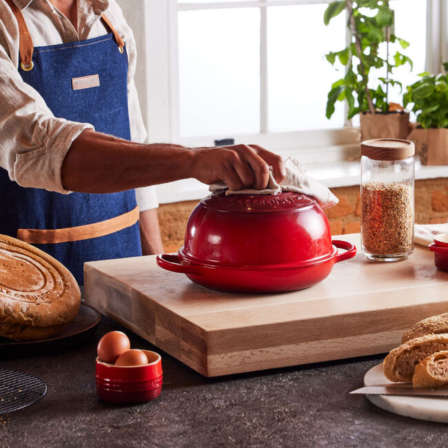 Le Creuset Oven Mitt. Pink, Red Or Black. 1. Choose Color