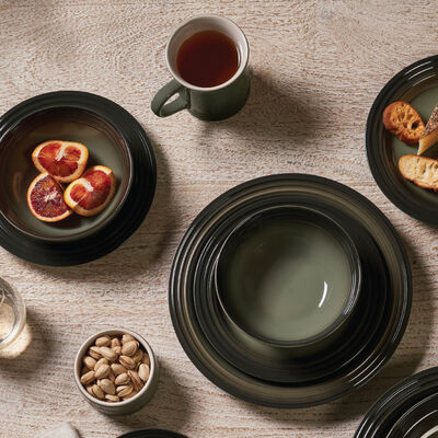 Vancouver 16-Piece Dinnerware Set