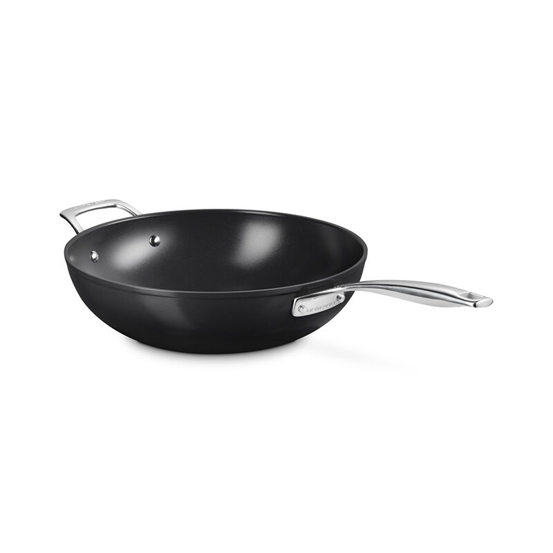Essential Non-stick Ceramic Stir-Fry Pan | Le Creuset®