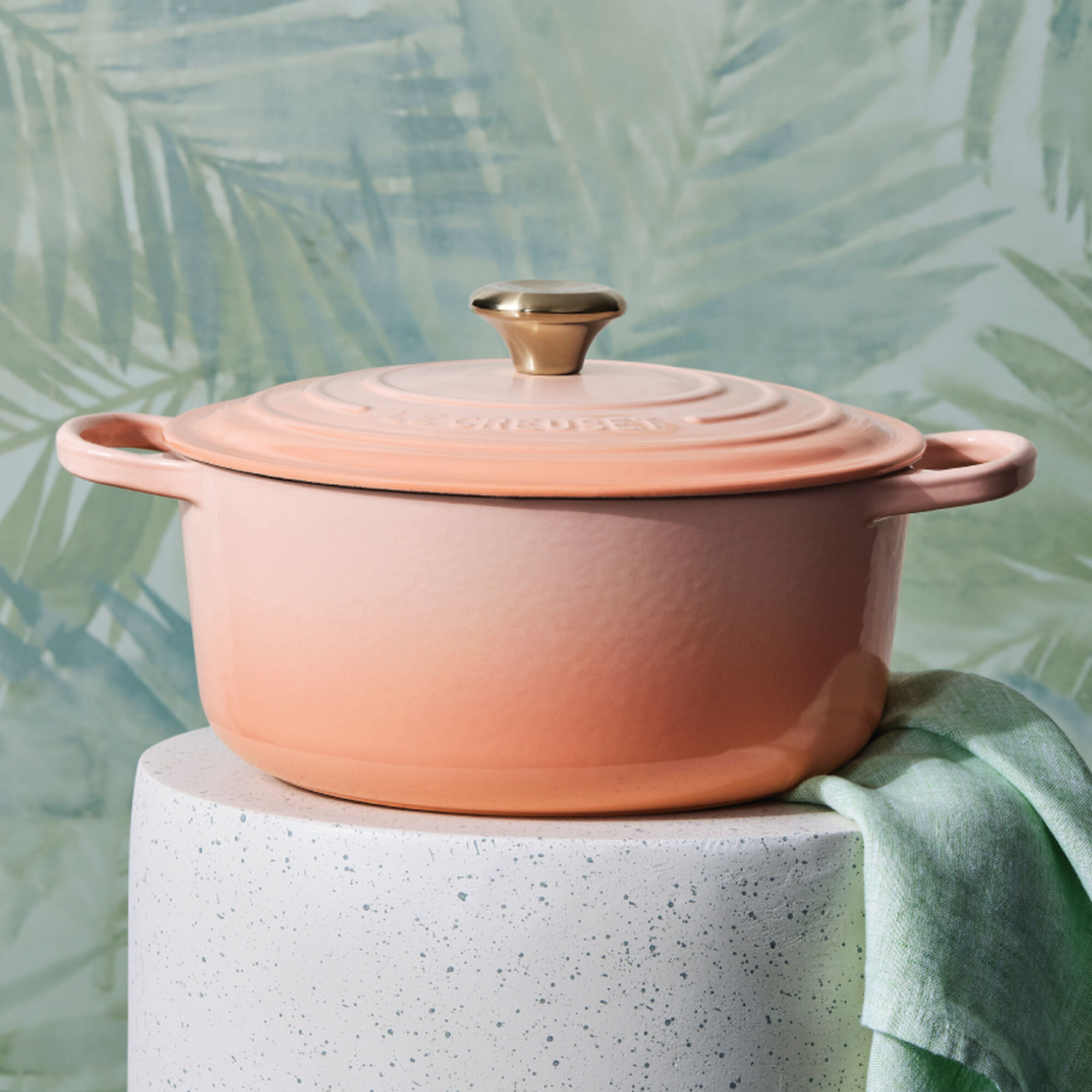 Signature Round Dutch Oven - Peche, 5 1/2 qt.