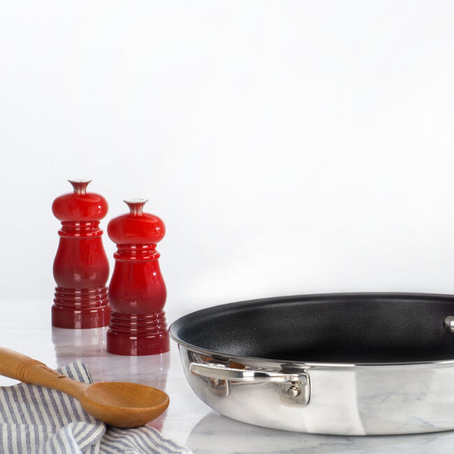 Petite Salt and Pepper Mill Set Le Creuset® Official Site