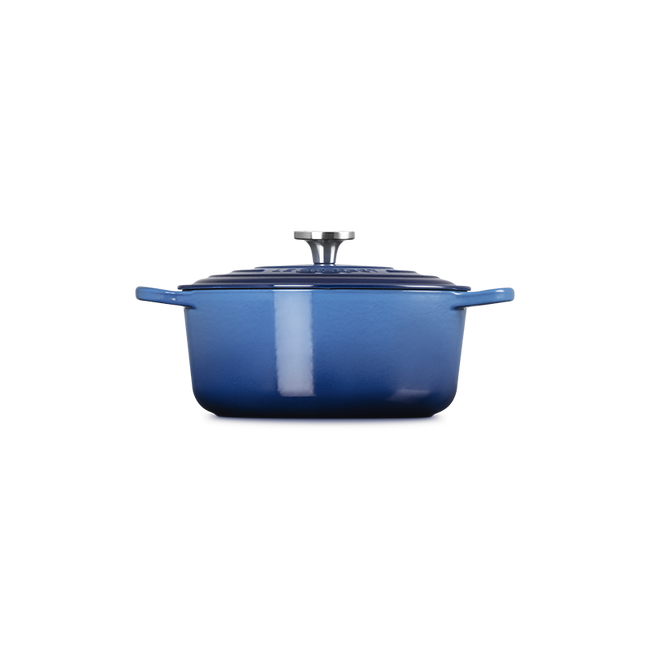 Signature Round Dutch Oven | Le Creuset®